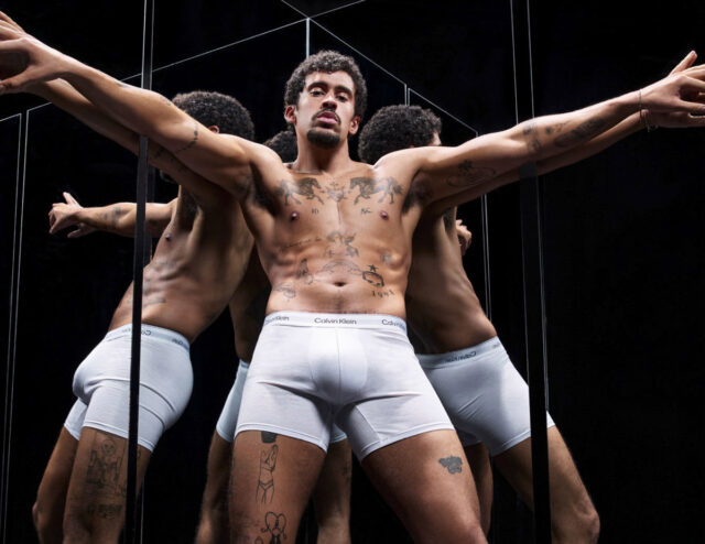 Bad Bunny seduce en la nueva campaña de Calvin Klein