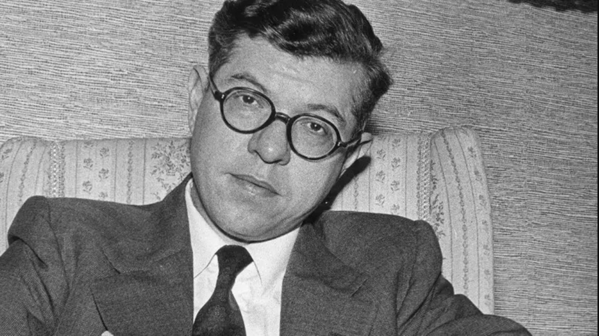 Fred Hoyle, el científico que bautizó al Big Bang sin quererlo y que probó que somos polvo de estrellas