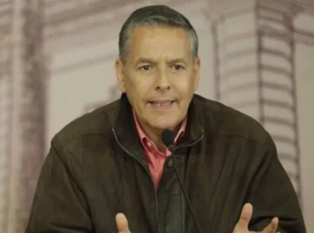 José Vicente Rangel Ávalos renuncia a la Alcaldía de Sucre y designan a Diógenes Lara como encargado
