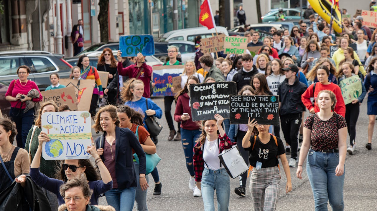 Mujeres luchan contra el cambio climático