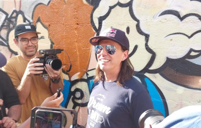 Badsura crea un mural en Chacao dedicado a Museíto y Daniel Dhers