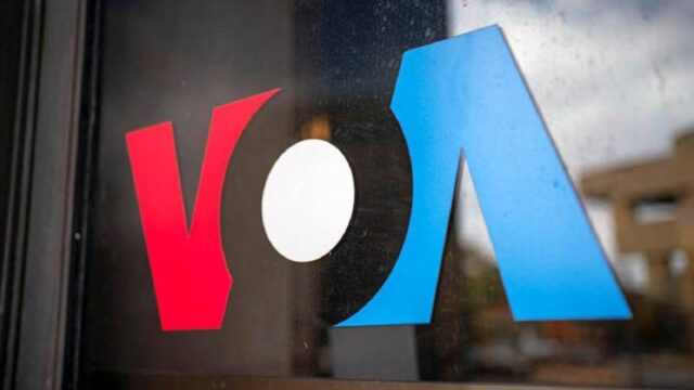 Empleados VOA demandan administración Trump por su cierre y piden su reapertura