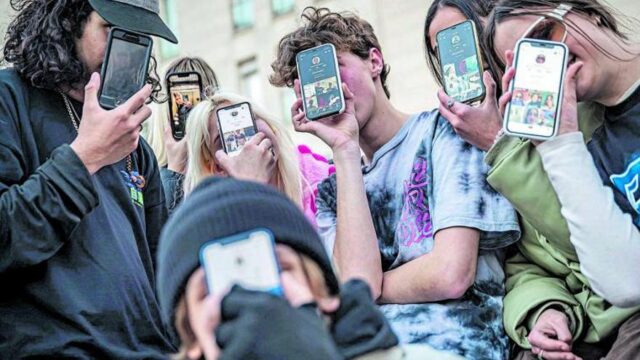 TikTok impulsa la desconexión nocturna y los descansos entre los adolescentes