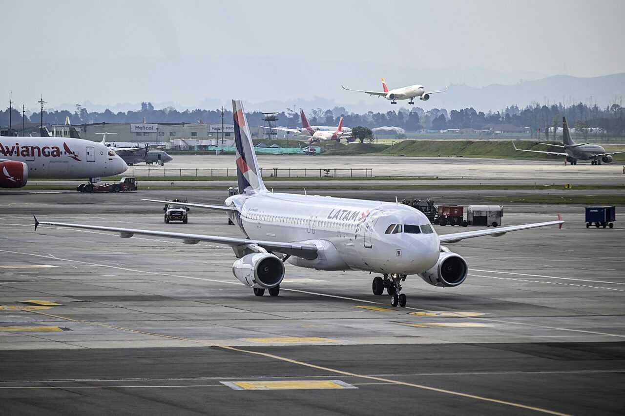 Aerolíneas de Colombia lanzan grandes descuentos en vuelos por el Hot Sale 2025