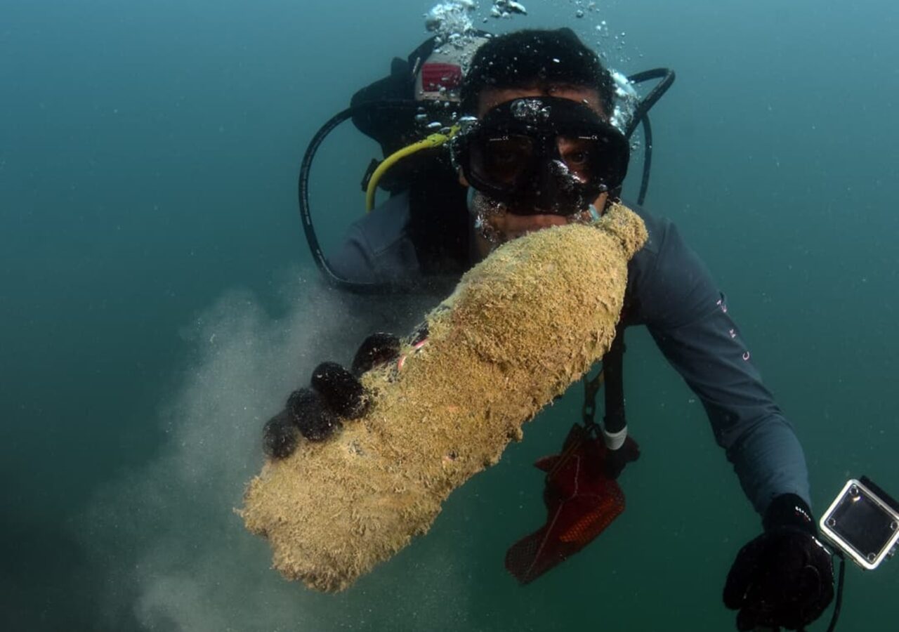 Buzos retirarán basura subacuática que amenaza la bahía de Cata