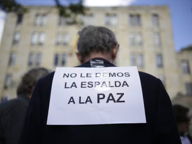 Delegación del gobierno colombiano en diálogos con el ELN convoca a un Congreso por la Paz
