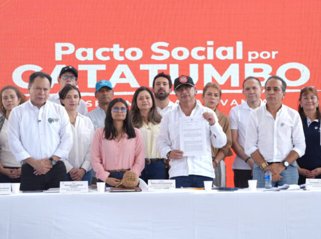 Petro afirma que los cárteles mexicanos controlan a los grupos armados de Colombia: expertos dicen lo contrario