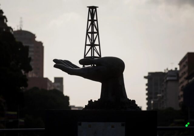 Aranceles de Estados Unidos a China podrían beneficiar el petróleo venezolano