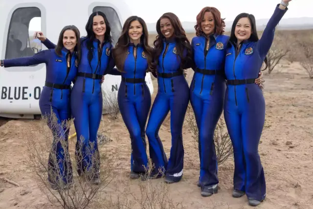 "Un despilfarro obsceno": Hollywood alza la voz contra viaje espacial de Blue Origin