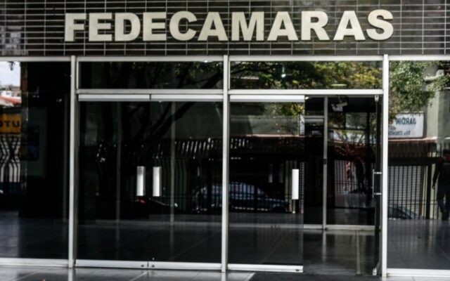 Fedecámaras propone ingreso integral de 200 dólares para los trabajadores