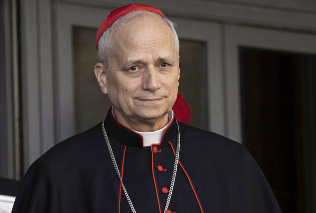 El cardenal papable estadounidense Robert Prevost también tiene la nacionalidad peruana