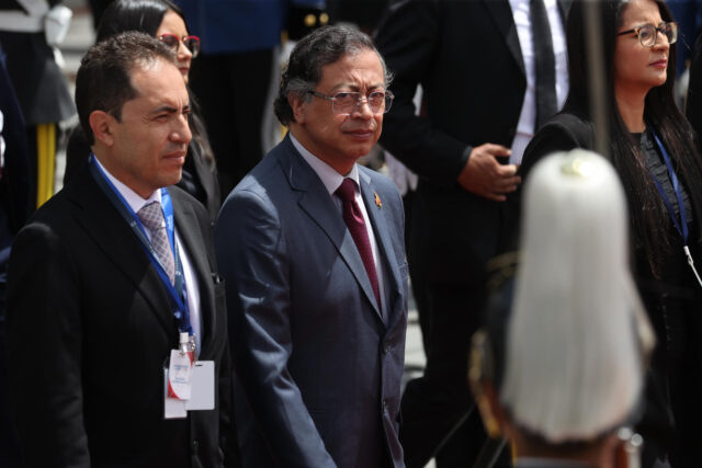 Petro aseguró que acudió a investidura de Noboa para pedirle liberación de presos políticos