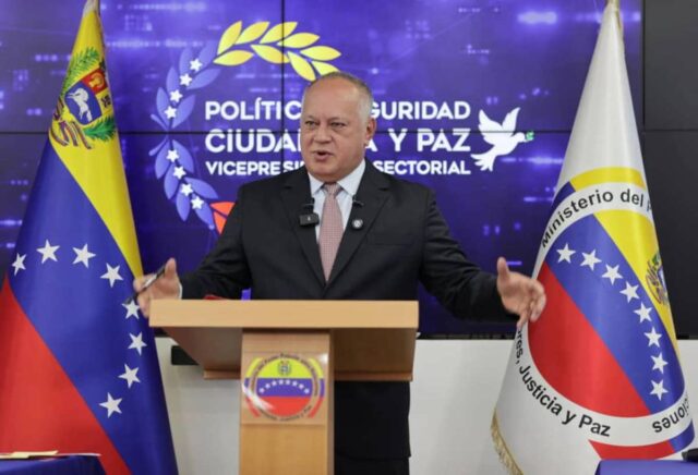 Diosdado Cabello desmiente que la salud de Américo de Grazia esté en deterioro