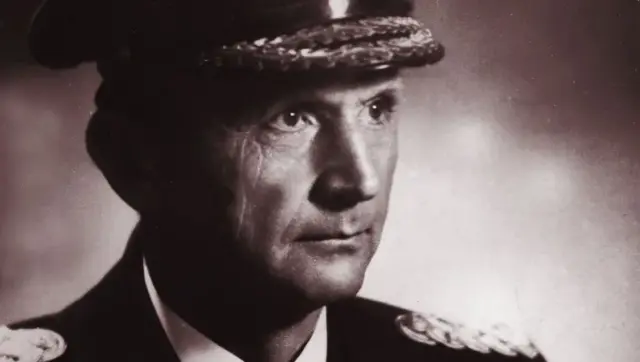 Karl Dönitz, el almirante a quien Hitler eligió como su sucesor antes de suicidarse y que solo tuvo una condena de 10 años (y pensión gubernamental)