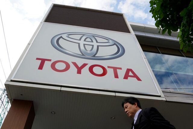 Toyota caerá 35% en beneficios debido a aranceles de Donald Trump