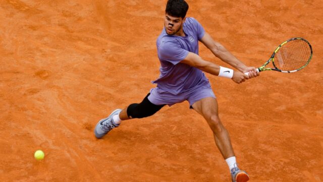 Alcaraz sufrió para llegar a cuartos de final en Roma