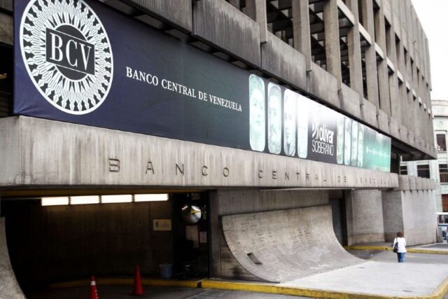 BCV inyectó 100 millones de dólares a la banca previo a las elecciones del 25 de mayo