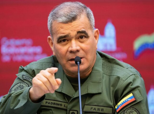 Padrino López: la FANB garantizará la paz en las elecciones regionales del 25 de mayo