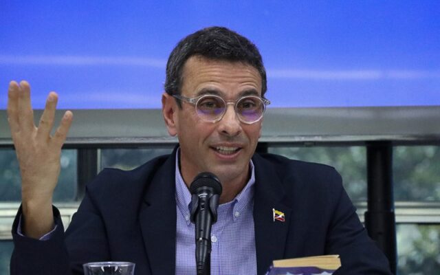 Capriles: Periodistas que apoyaban el interinato hoy atacan a los que participarán en las elecciones