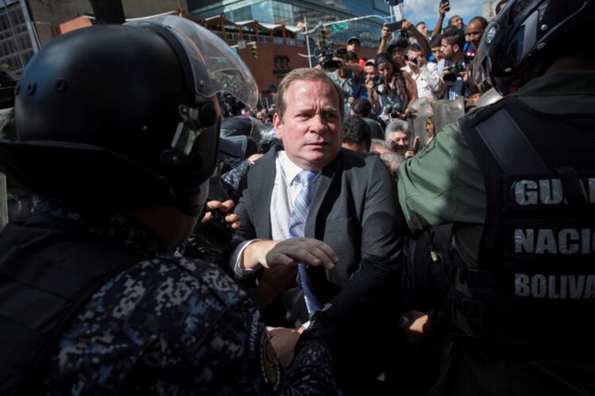 Nuevas detenciones contra políticos en Venezuela acentúan la crisis a dos días de comicios