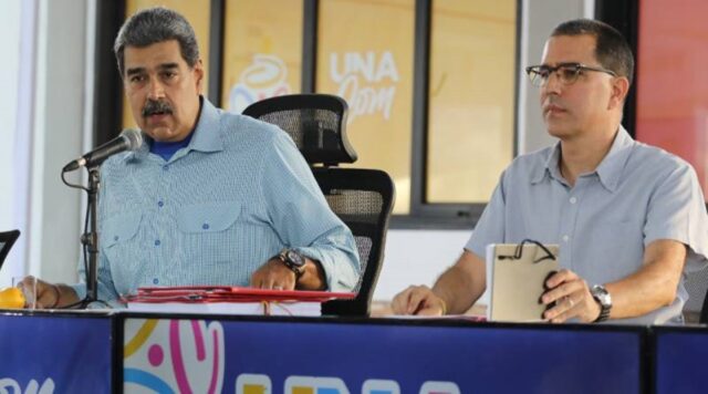 Maduro llamó "usurpador y fraudulento" a Daniel Noboa