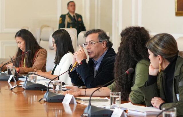 Petro insiste en la consulta popular y anuncia que lo hará por decreto