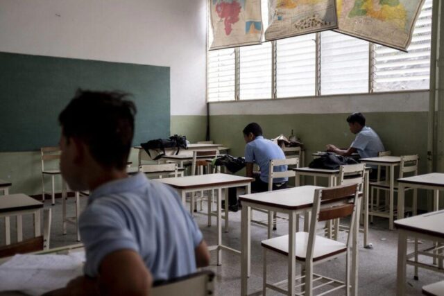 Suspenden las clases en todo el país por las elecciones del 25 de mayo