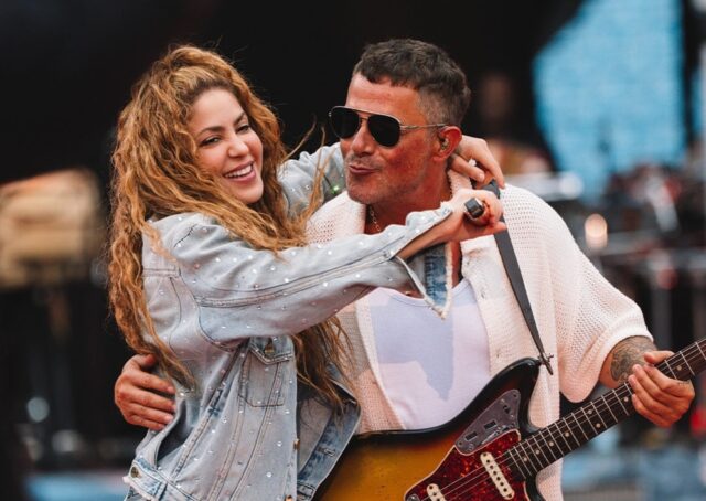 Shakira y Alejandro Sanz juntos de nuevo en “Bésame”
