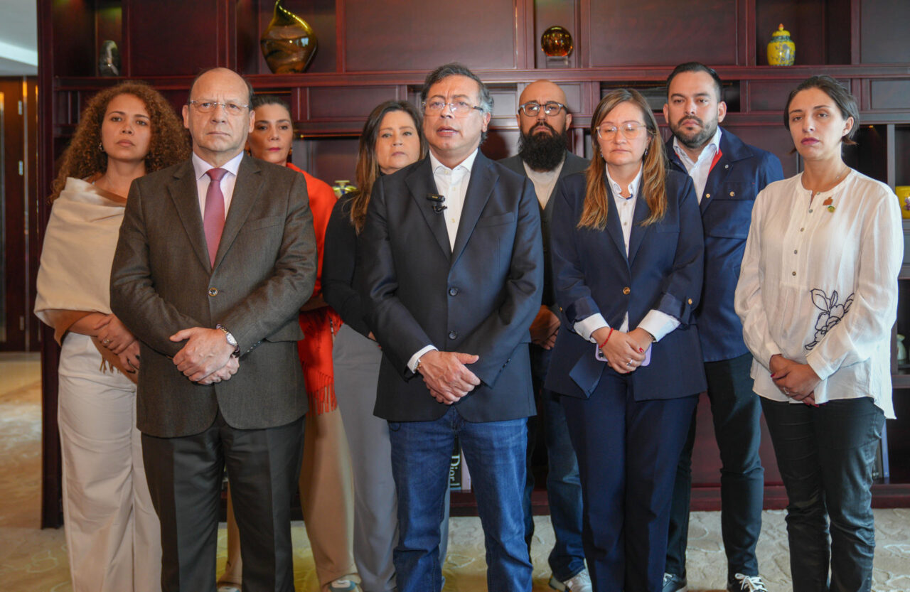Petro pide al Senado nueva votación de consulta popular e insta al pueblo a reunirse