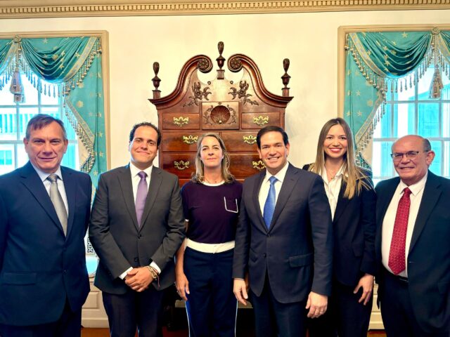 Marco Rubio se reunió con los cinco asilados de la Embajada de Argentina