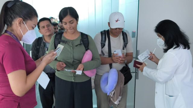 Ecuador exige certificado de vacunación contra la fiebre amarilla a pasajeros de estos países