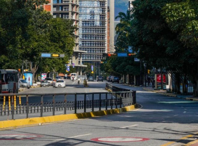 ¿Qué vías cerrarán este domingo en Chacao por carreras deportivas?