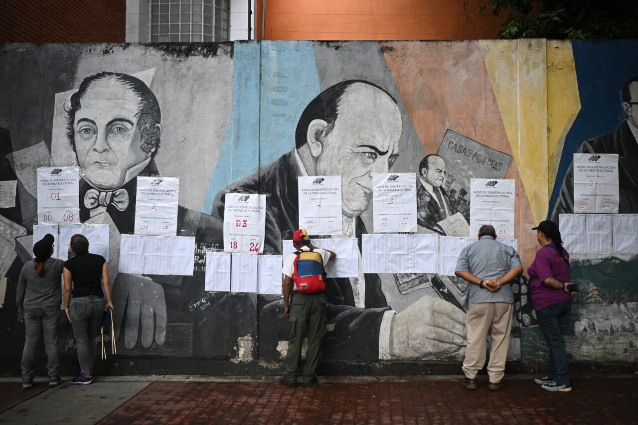 CNE difundió nuevo balance: el chavismo obtuvo 83,42% los de votos en las elecciones del domingo