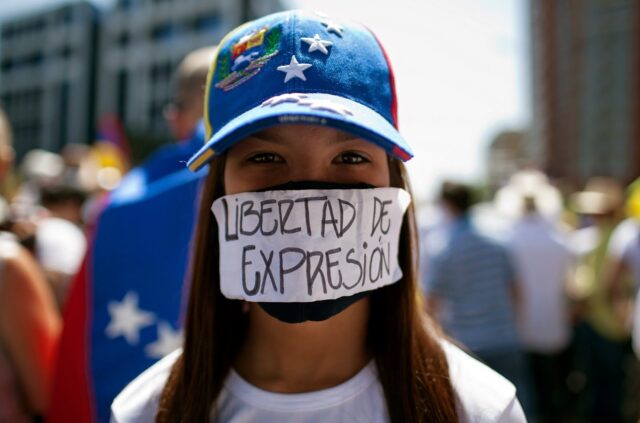 En abril se registraron al menos 10 violaciones a la libertad de expresión