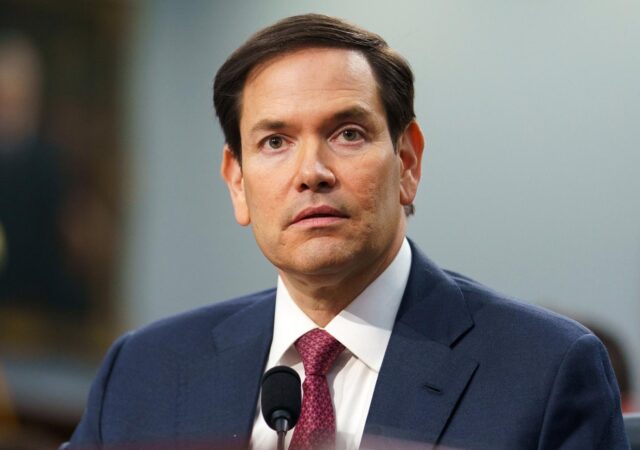 Marco Rubio pide a Petro moderar su "retórica incendiaria" tras atentado a Miguel Uribe Turbay