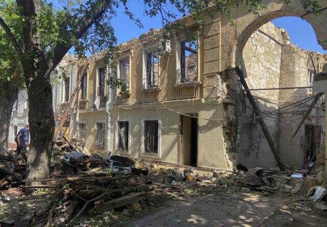 Rusia bombardea Ucrania en plena cumbre del G7: al menos 15 civiles muertos en Kyiv