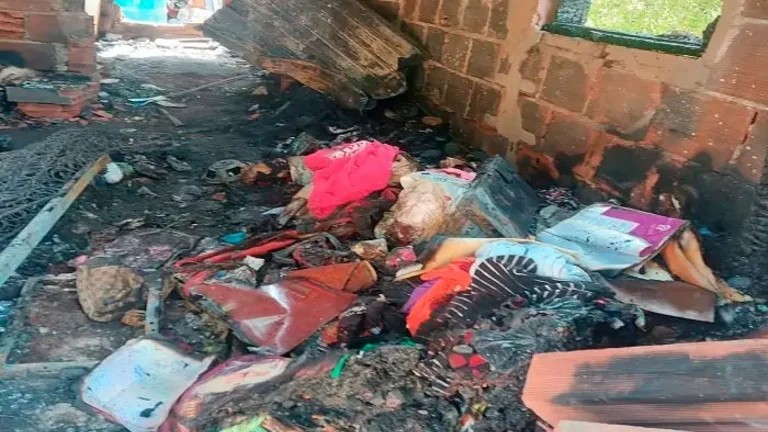 Explosion-de-vivienda-provoca-la-muerte-de-dos-abuelos-y-su-nieta