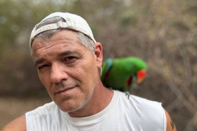 Frank Cuesta condenado en Tailandia a pagar multa por posesión ilegal de animales