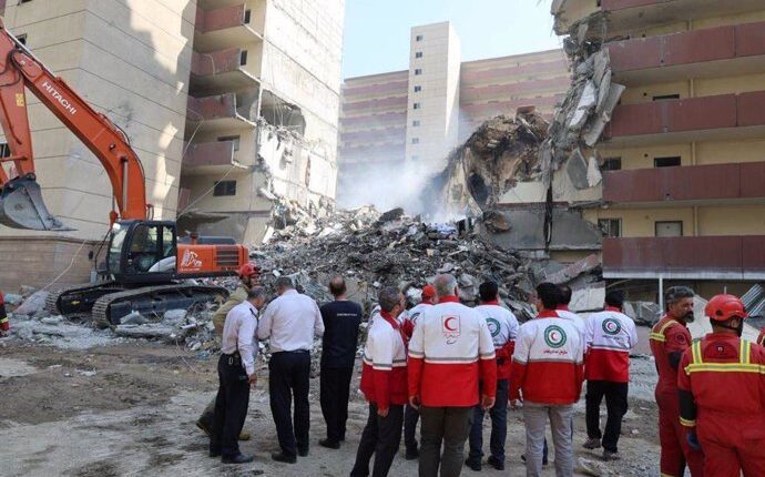 Iran-TV-publica-bombardeo-690x430