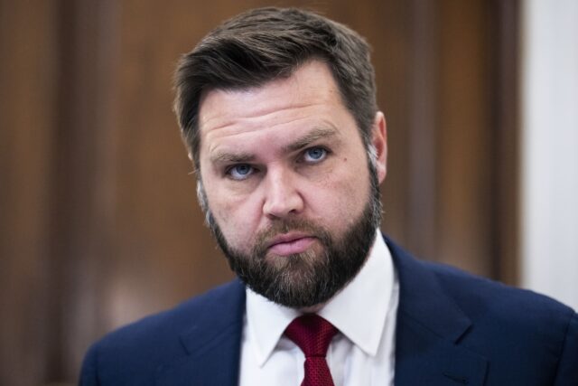 JD Vance sale en defensa de Trump tras disputa con Elon Musk