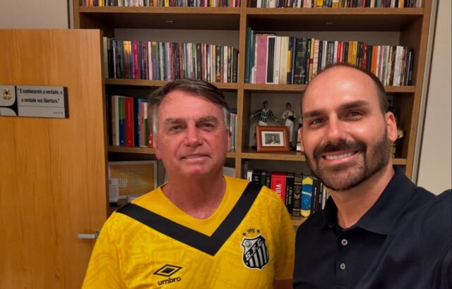 Hijo de Bolsonaro abre la puerta a ser candidato presidencial para 2026