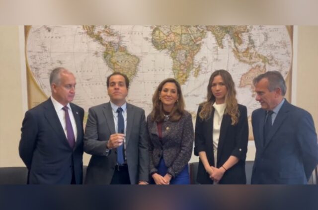 Parlamentarios estadounidenses se reunieron con rescatados en la Operación Guacamaya