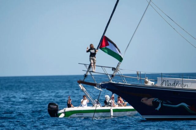 Greta Thunberg se une a barco que busca llevar ayuda humanitaria a Gaza