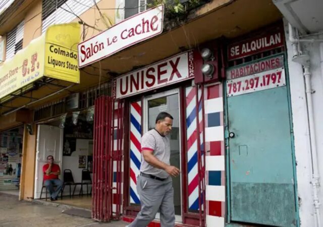 "Hay personas pasando hambre porque no se atreven a salir de sus casas": Barrio Obrero, la comunidad dominicana de Puerto Rico sacudida por las redadas migratorias de EE.UU.