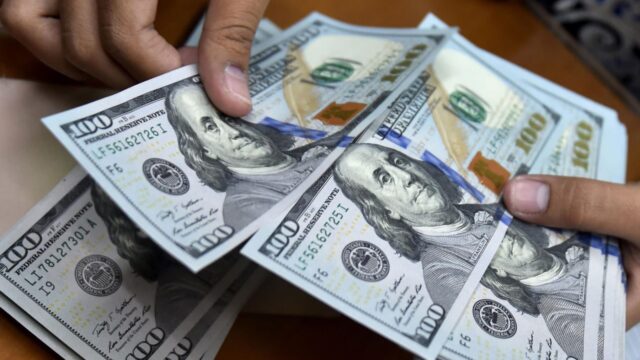 Al menos 55 plataformas dejaron de publicar tasas del dólar paralelo