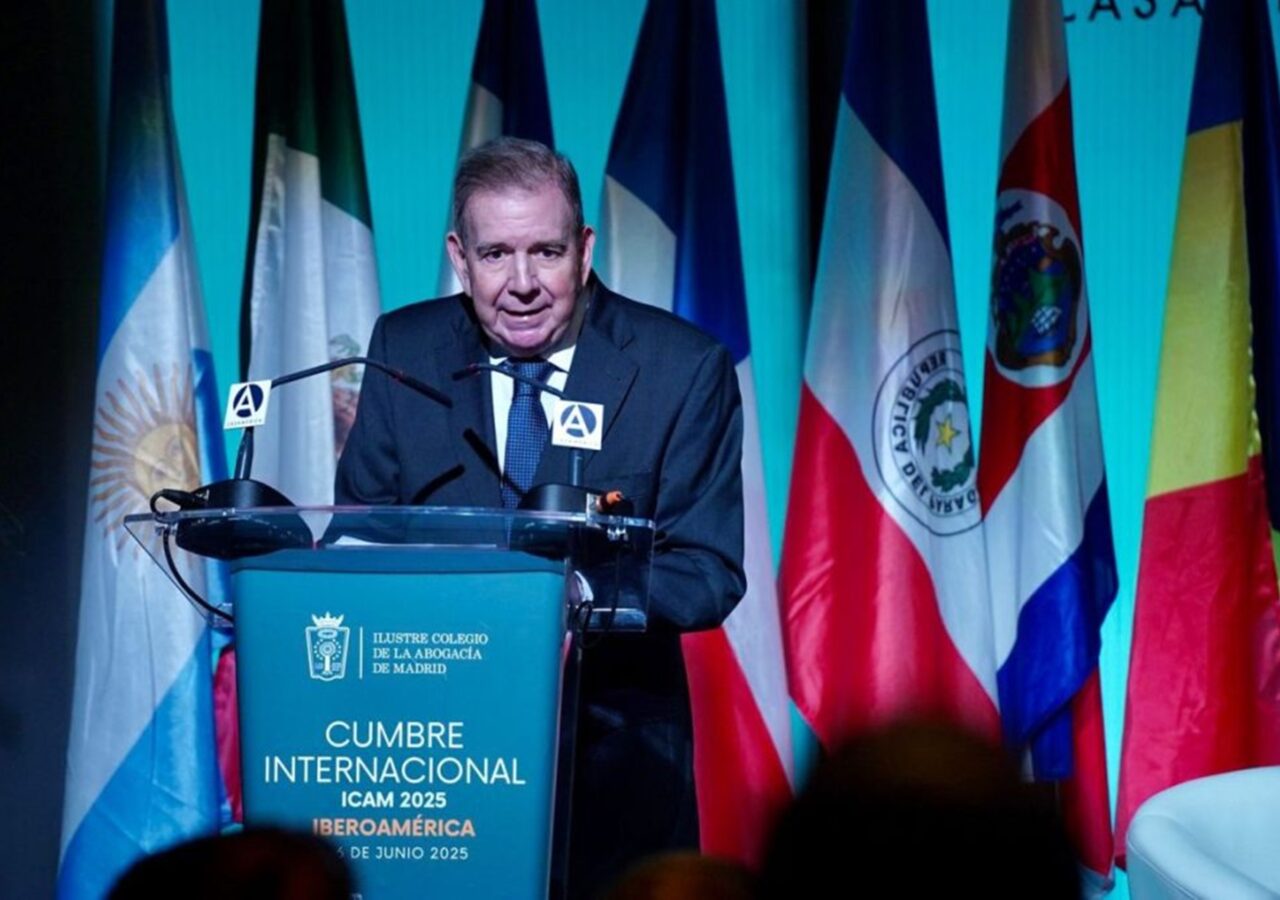 Edmundo González llama a asumir responsabilidad en la defensa de la democracia