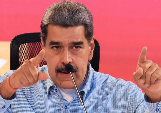 Nicolás Maduro: No hay poder terrenal que saque al chavismo del poder